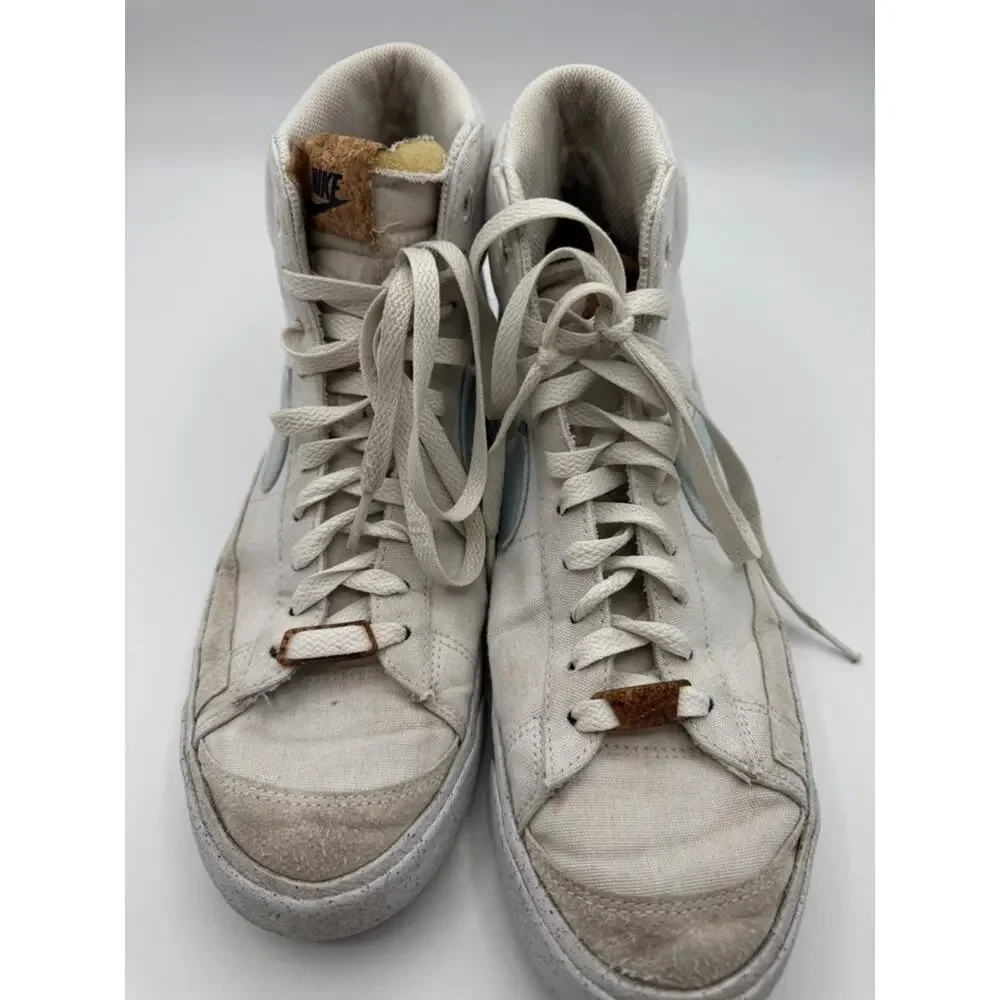 Nike Sneakers - Women's 8.5
